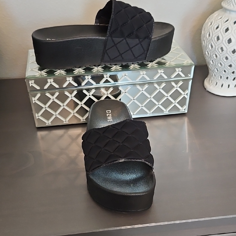 Black Quilted Women's Platform Sandals